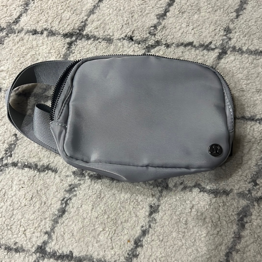 Lululemon belt bag